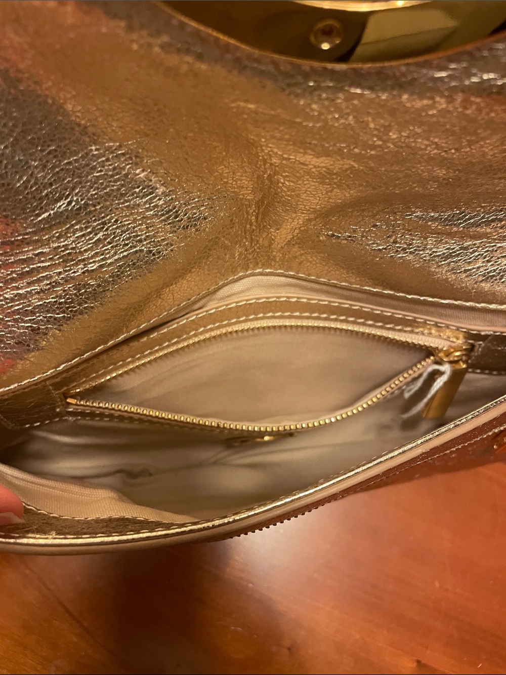 Tory Burch Metallic Gold Shoulder or Clutch Bag - Picture 9 of 9